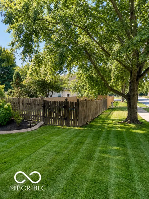 10377 Bicknell Circle Fishers, IN 46038