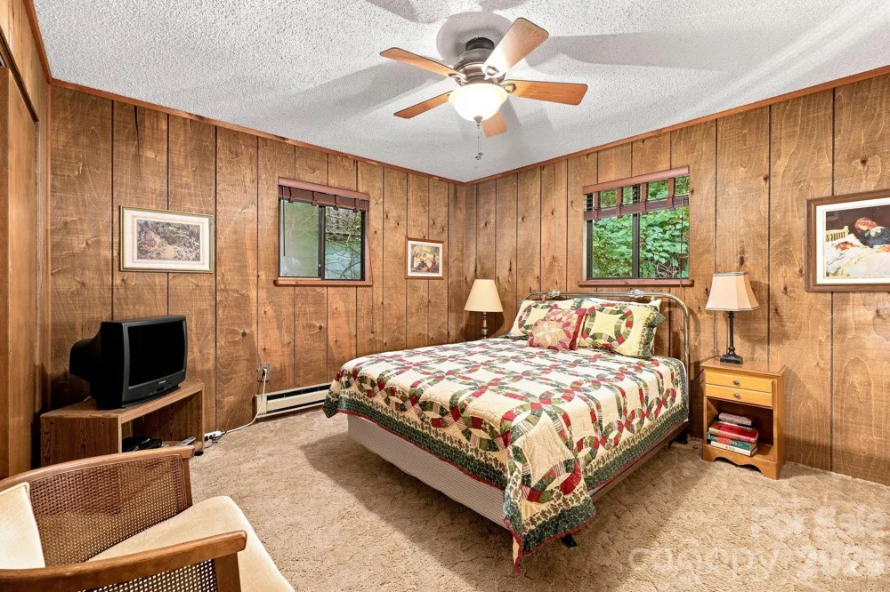128 Wildcherry Hill Road Maggie Valley, NC 28751