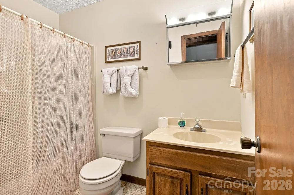 128 Wildcherry Hill Road Maggie Valley, NC 28751