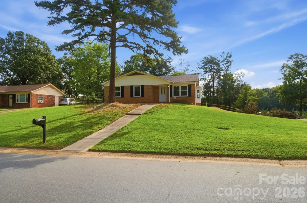 9933 Starwood Drive Charlotte, NC 28215