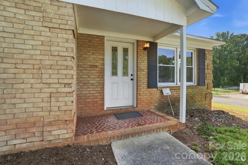 9933 Starwood Drive Charlotte, NC 28215