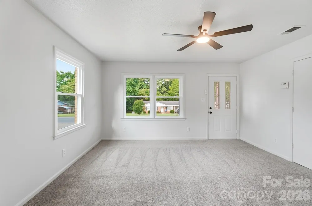 9933 Starwood Drive Charlotte, NC 28215