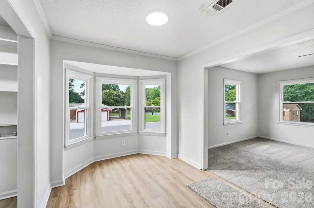 9933 Starwood Drive Charlotte, NC 28215