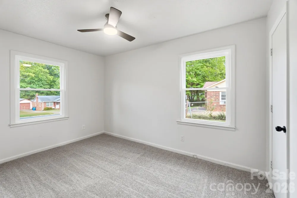 9933 Starwood Drive Charlotte, NC 28215