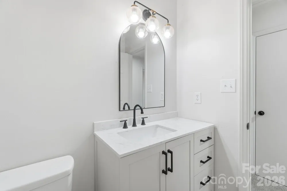 9933 Starwood Drive Charlotte, NC 28215