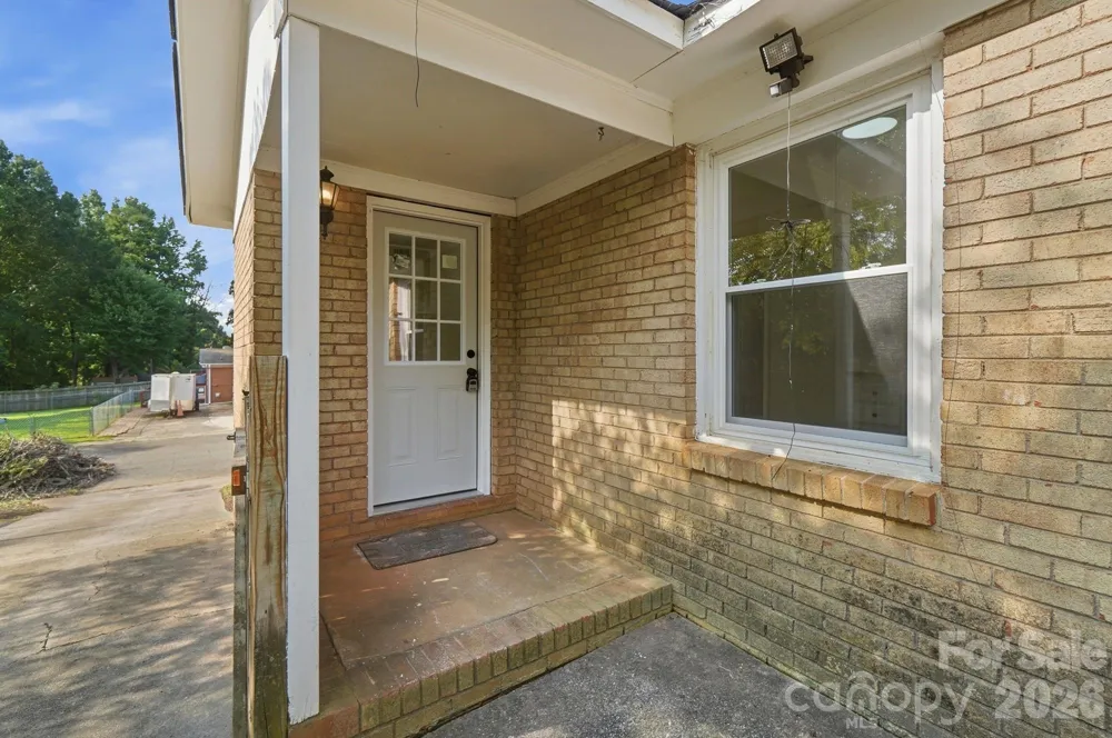 9933 Starwood Drive Charlotte, NC 28215