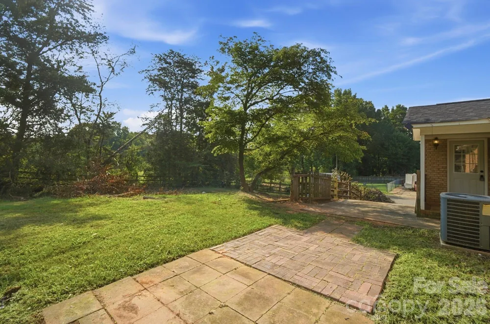 9933 Starwood Drive Charlotte, NC 28215