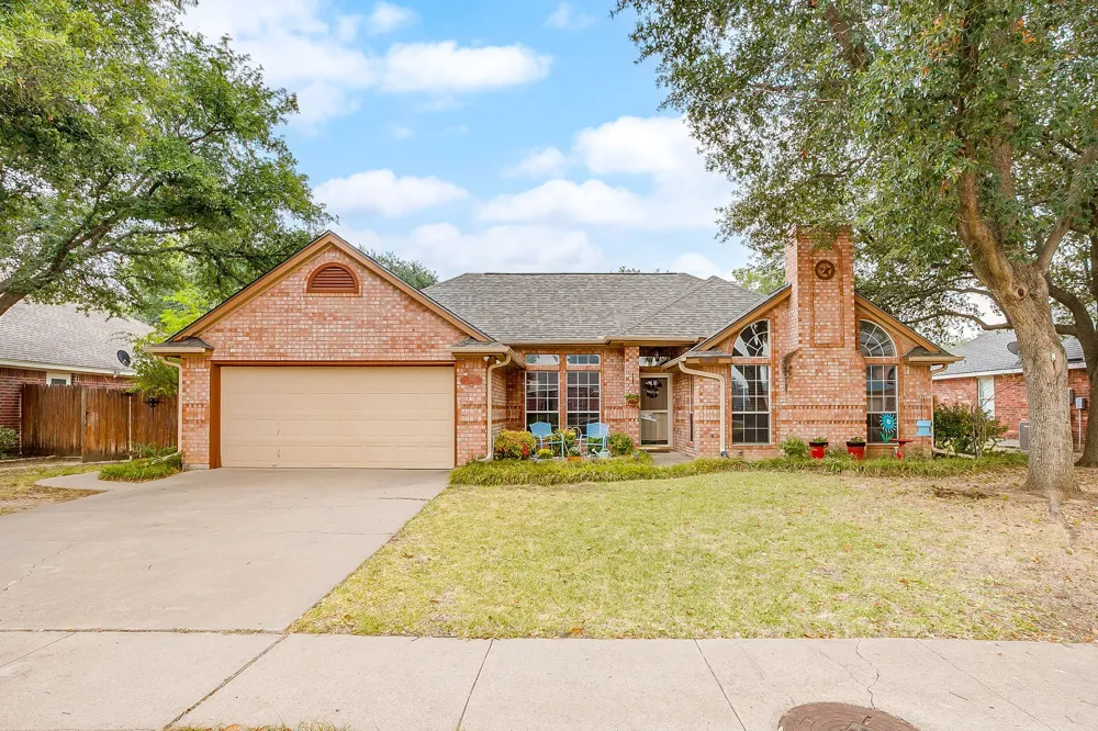 316 Shane Lane Burleson, TX 76028