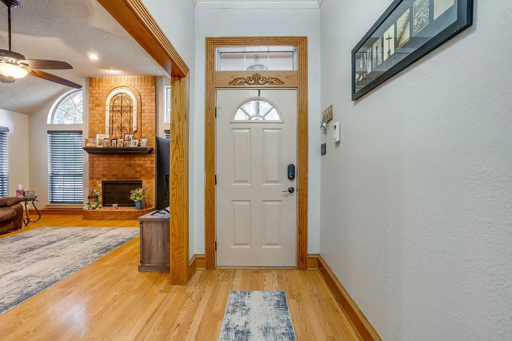 316 Shane Lane Burleson, TX 76028