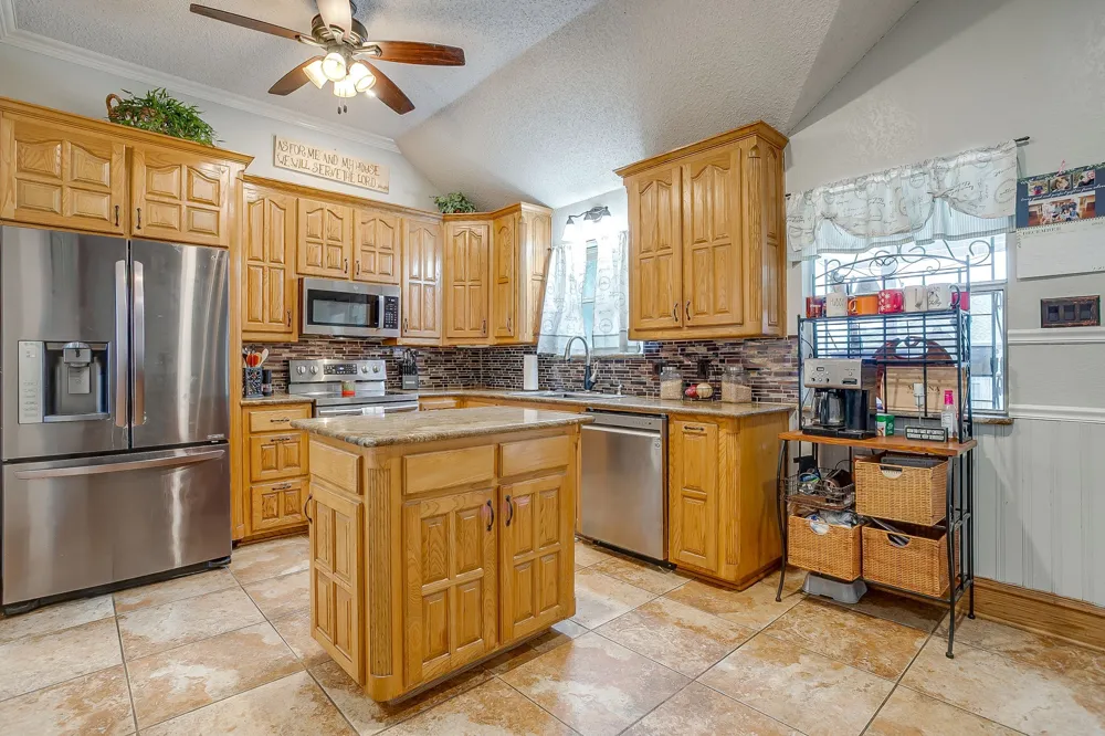 316 Shane Lane Burleson, TX 76028