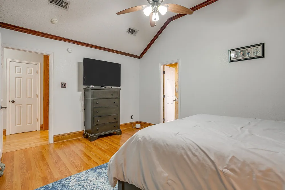 316 Shane Lane Burleson, TX 76028