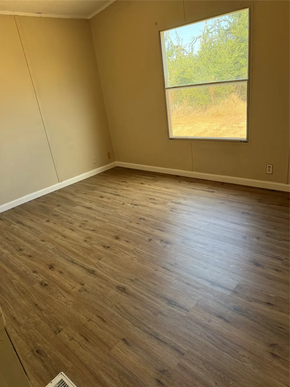 143 Summit Ridge Lane Springtown, TX 76082