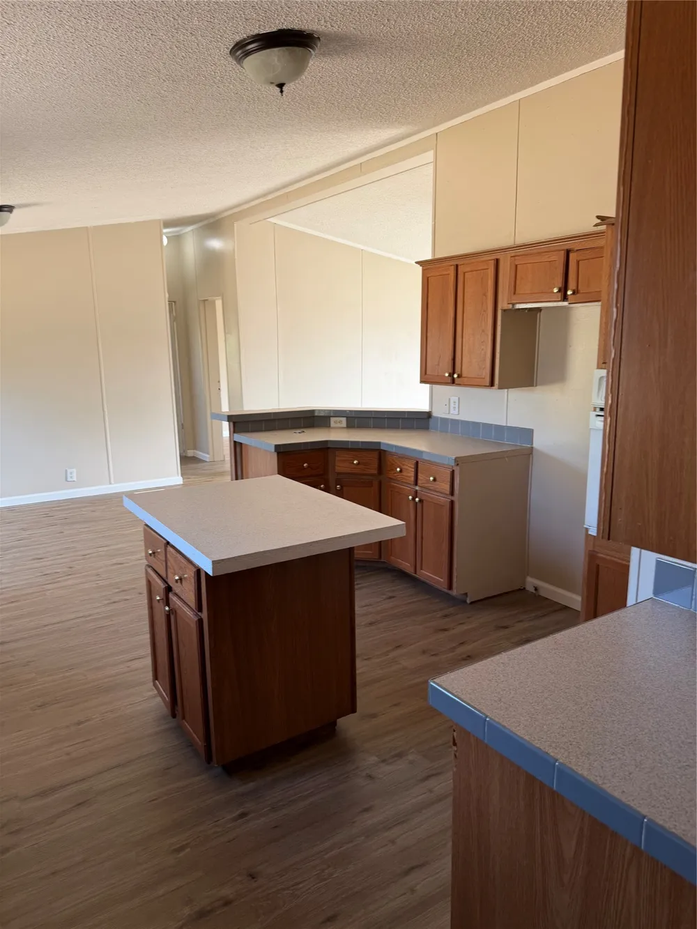 143 Summit Ridge Lane Springtown, TX 76082