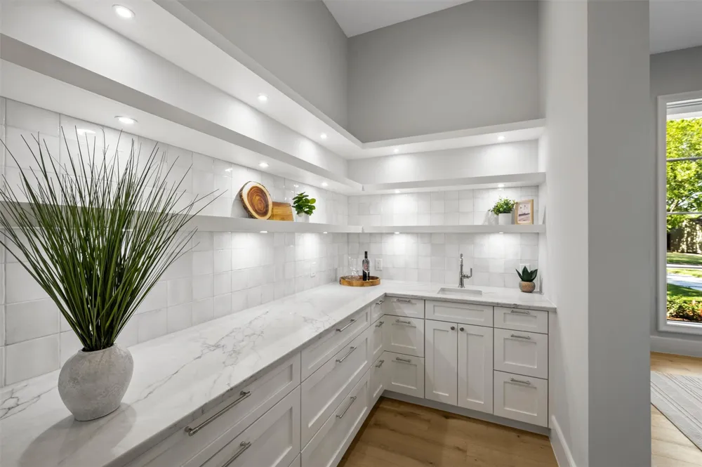 6254 Preston Crest Lane Dallas, TX 75230