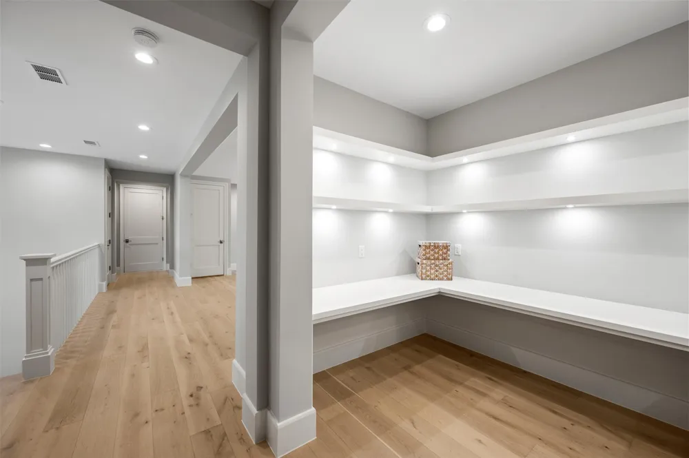 6254 Preston Crest Lane Dallas, TX 75230