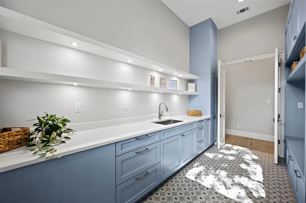 6254 Preston Crest Lane Dallas, TX 75230
