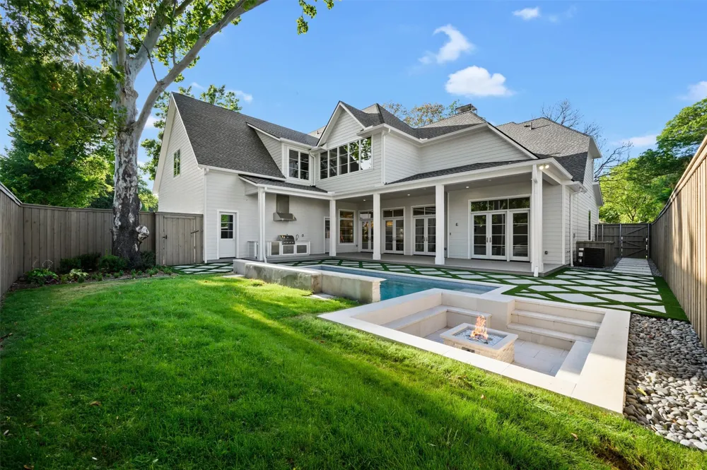 6254 Preston Crest Lane Dallas, TX 75230