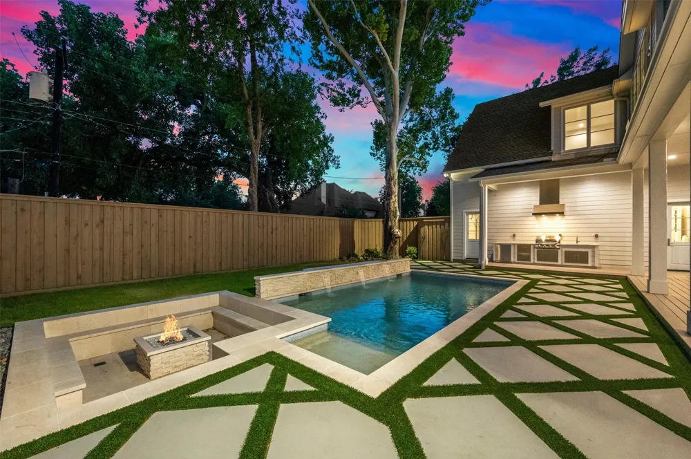 6254 Preston Crest Lane Dallas, TX 75230