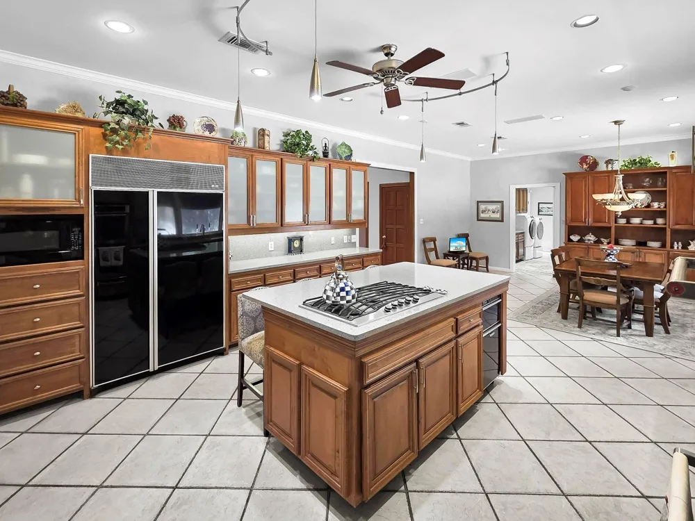 3 Bayou Bend Beaumont, TX 77706