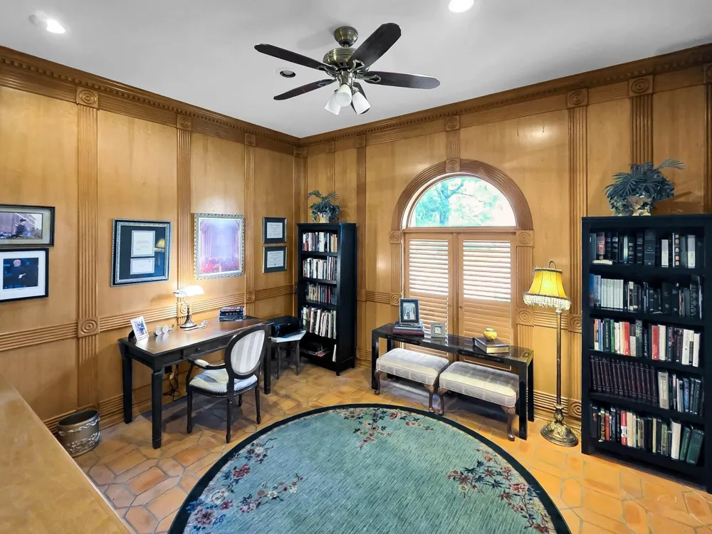 3 Bayou Bend Beaumont, TX 77706