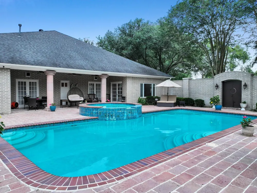 3 Bayou Bend Beaumont, TX 77706