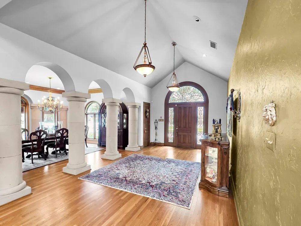 3 Bayou Bend Beaumont, TX 77706