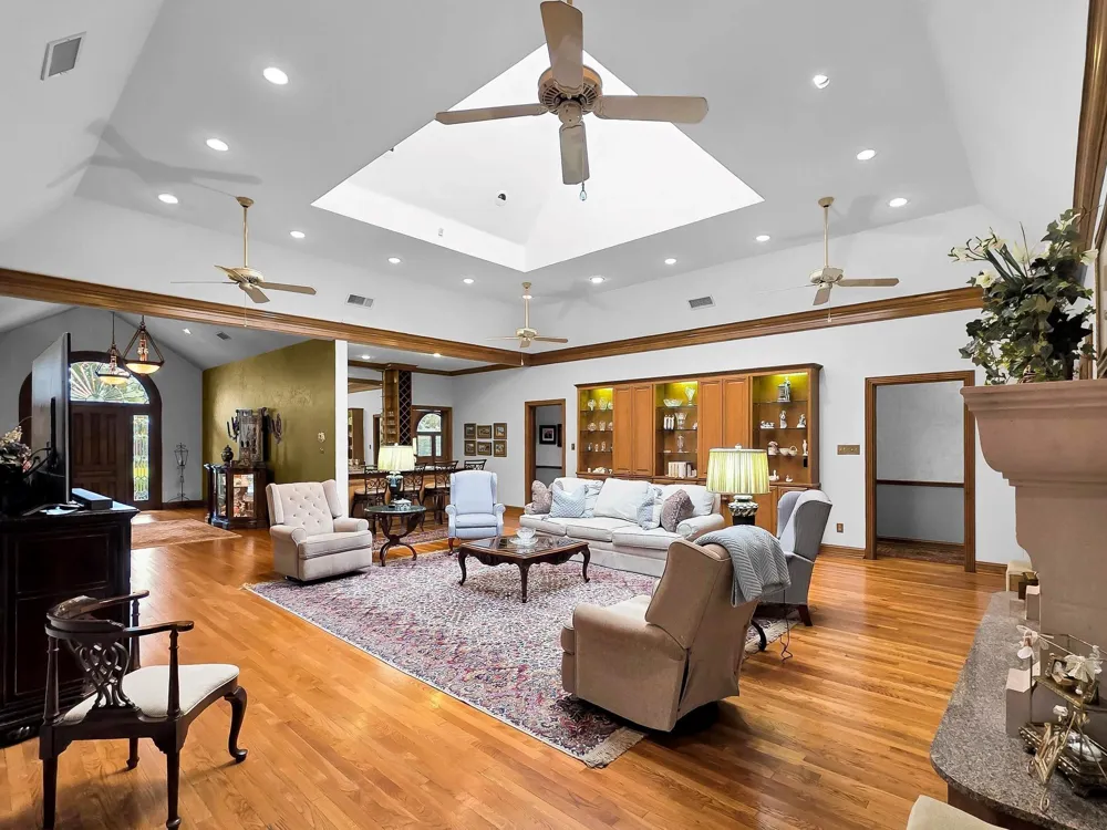 3 Bayou Bend Beaumont, TX 77706