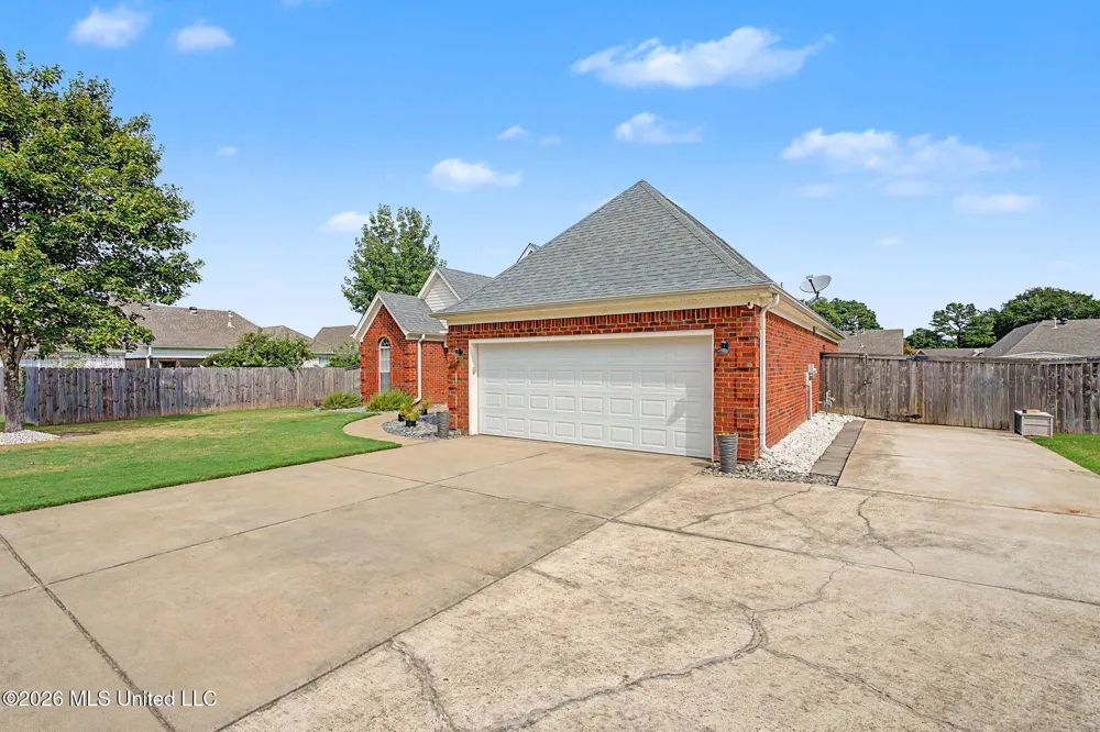 74 Lyla Cove Hernando, MS 38632