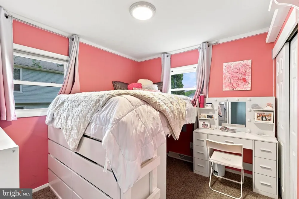 2 WOODHAVEN ROAD Gibbsboro, NJ 08026