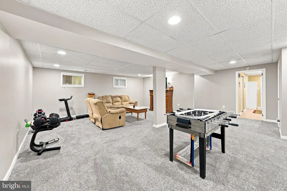 2 WOODHAVEN ROAD Gibbsboro, NJ 08026
