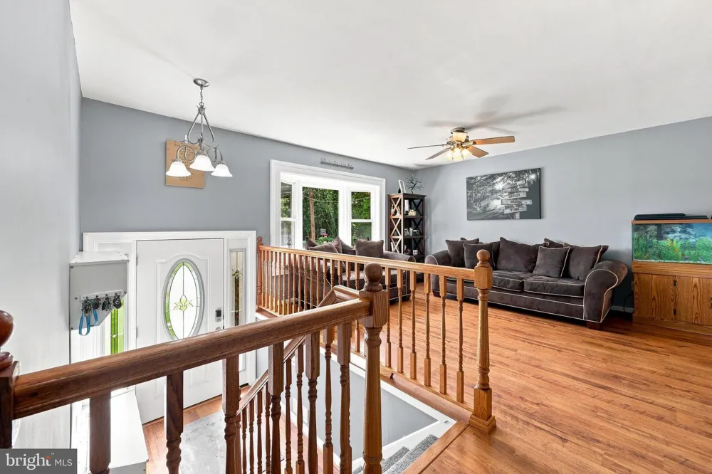 2 WOODHAVEN ROAD Gibbsboro, NJ 08026