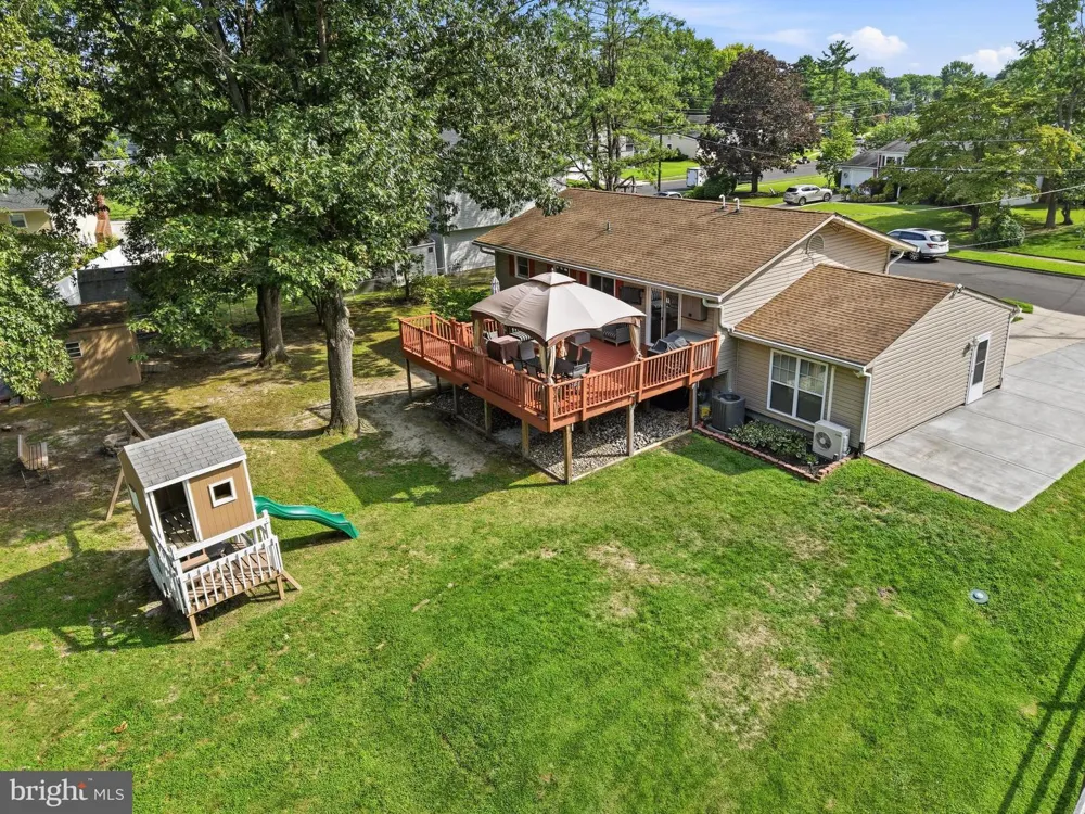 2 WOODHAVEN ROAD Gibbsboro, NJ 08026