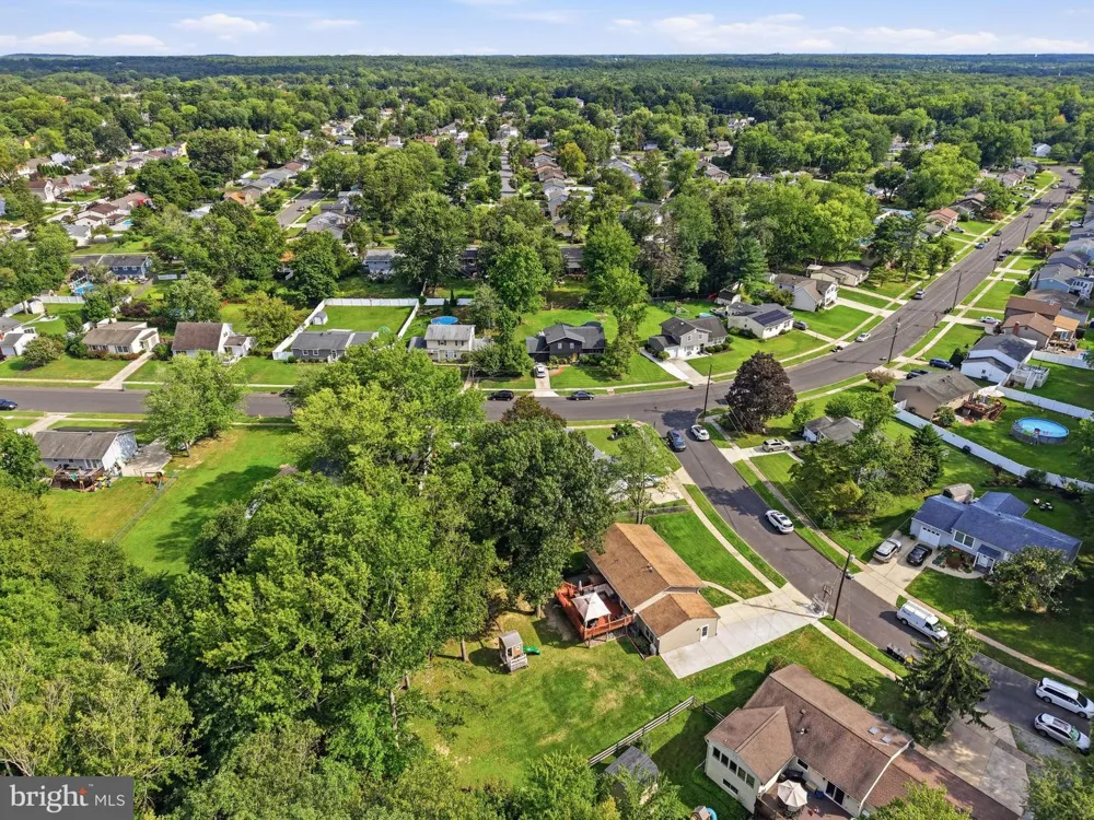 2 WOODHAVEN ROAD Gibbsboro, NJ 08026