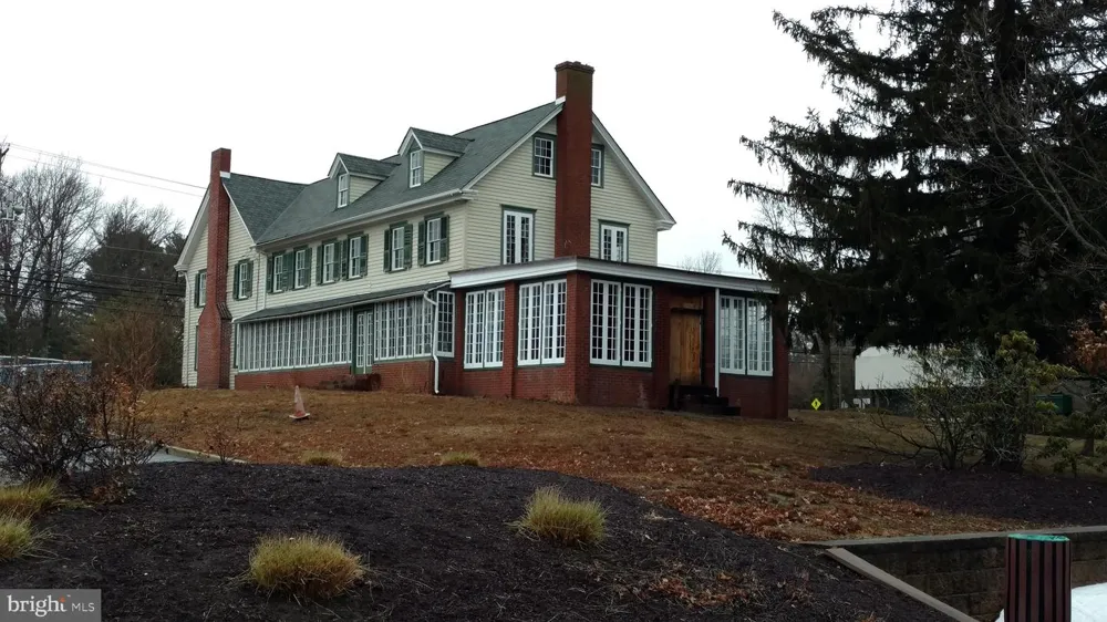 2 WOODHAVEN ROAD Gibbsboro, NJ 08026