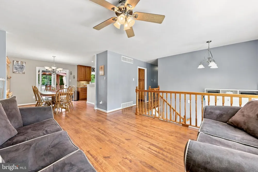 2 WOODHAVEN ROAD Gibbsboro, NJ 08026