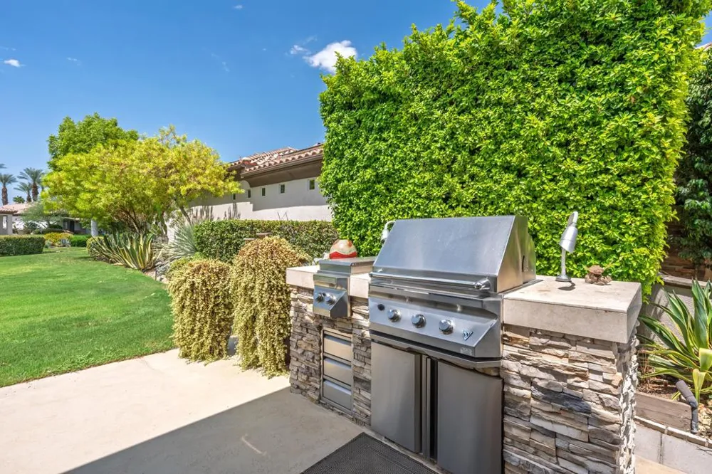 110 Lakefront Way Rancho Mirage, CA 92270