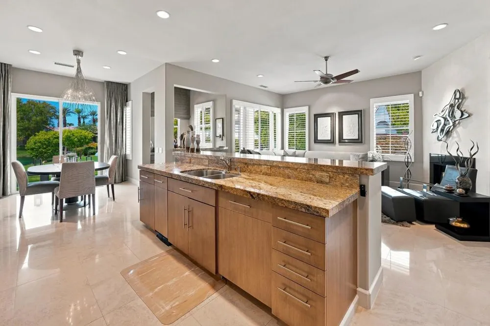 110 Lakefront Way Rancho Mirage, CA 92270