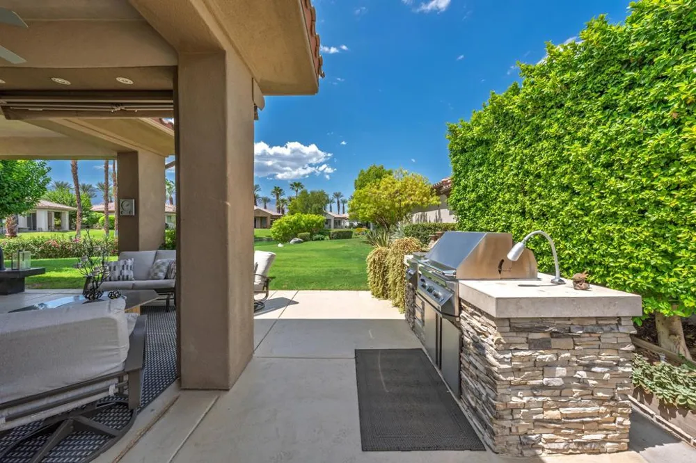 110 Lakefront Way Rancho Mirage, CA 92270