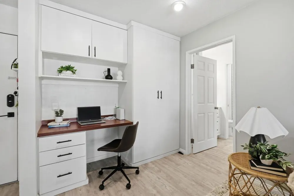 4600 Lamont St #212 San Diego, CA 92109