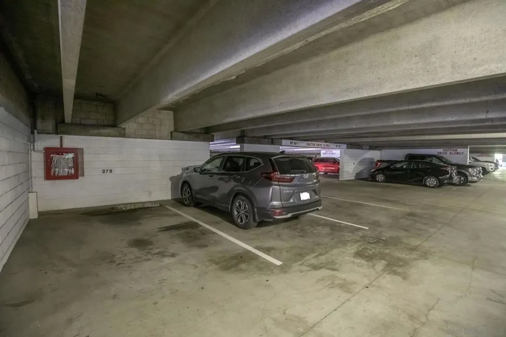 4600 Lamont St #212 San Diego, CA 92109