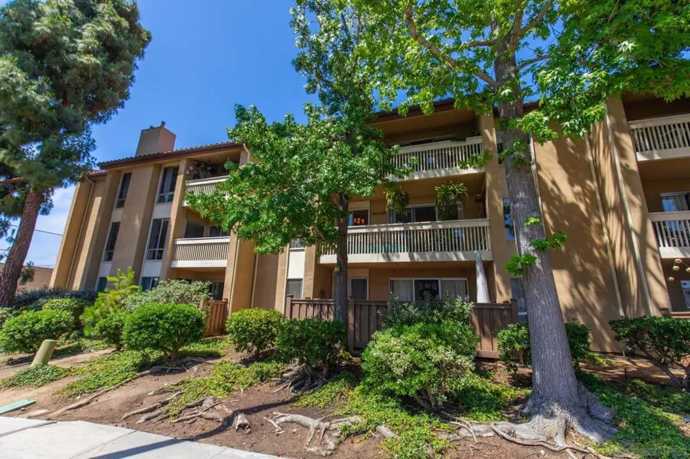 4600 Lamont St #212 San Diego, CA 92109