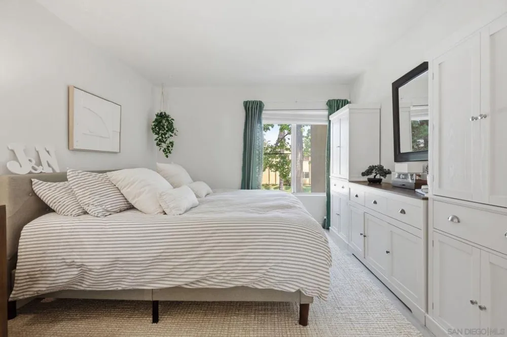 4600 Lamont St #212 San Diego, CA 92109