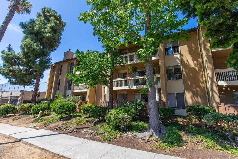 4600 Lamont St #212 San Diego, CA 92109