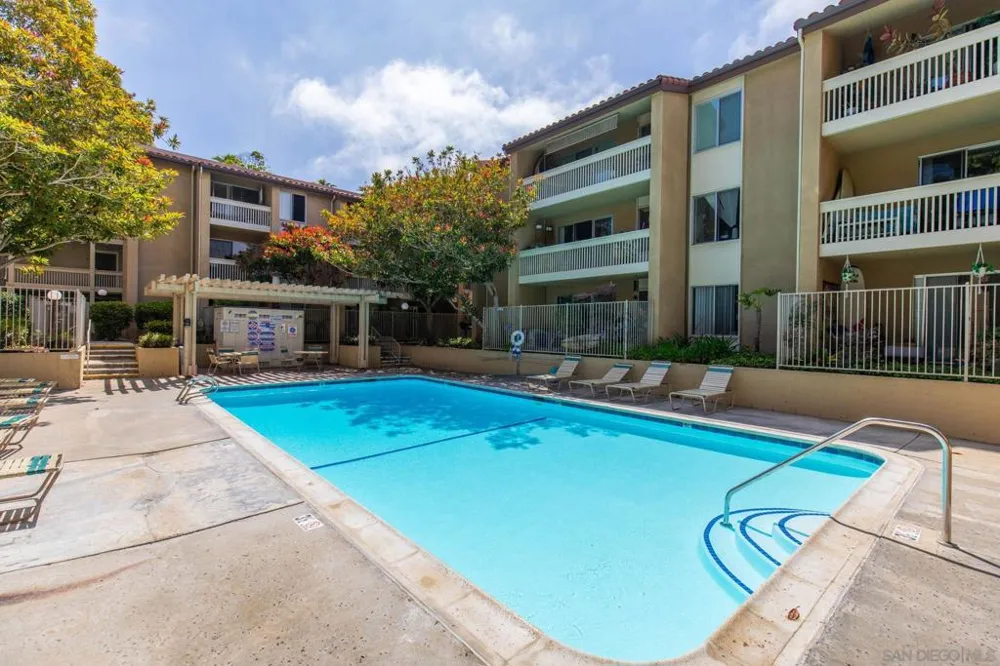 4600 Lamont St #212 San Diego, CA 92109