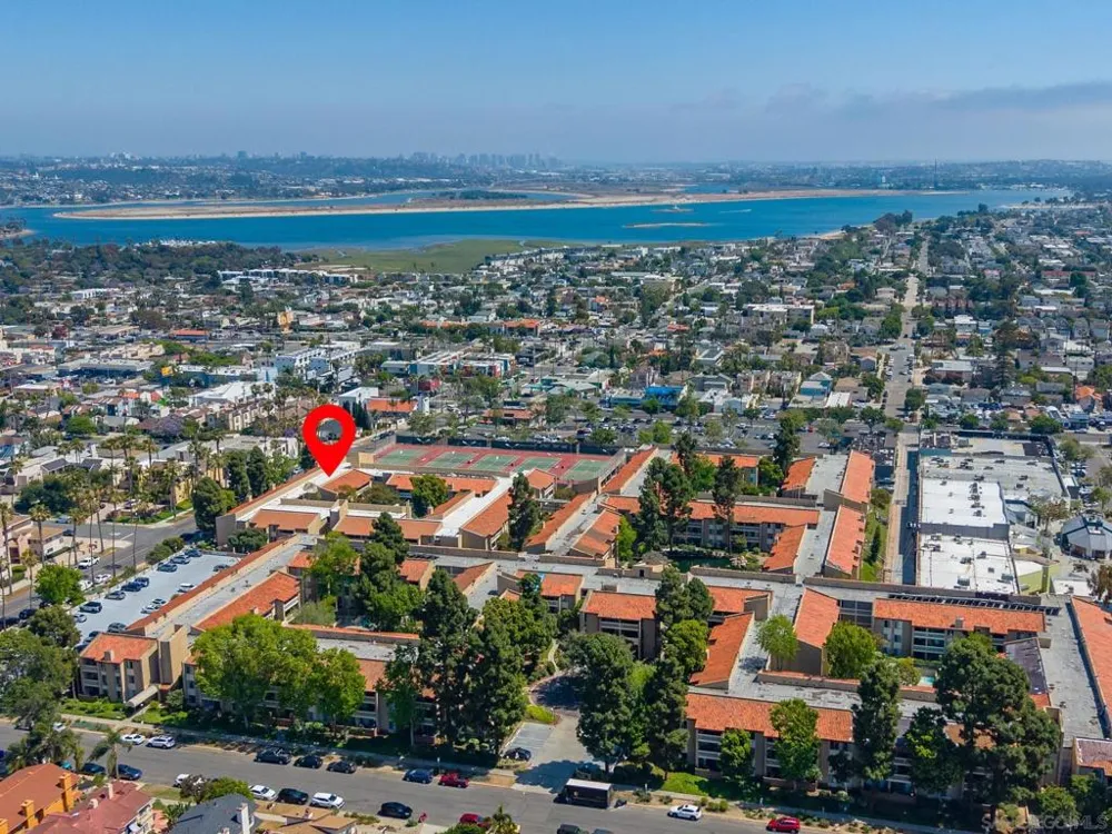 4600 Lamont St #212 San Diego, CA 92109