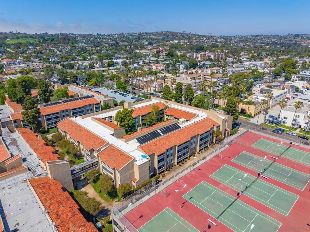4600 Lamont St #212 San Diego, CA 92109