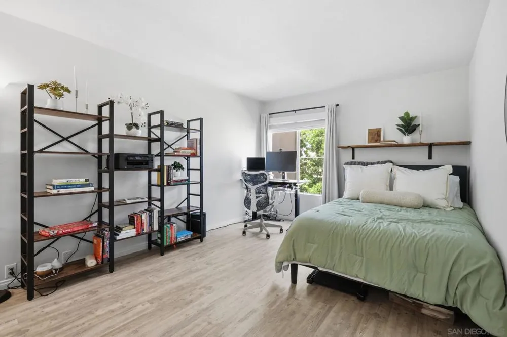 4600 Lamont St #212 San Diego, CA 92109