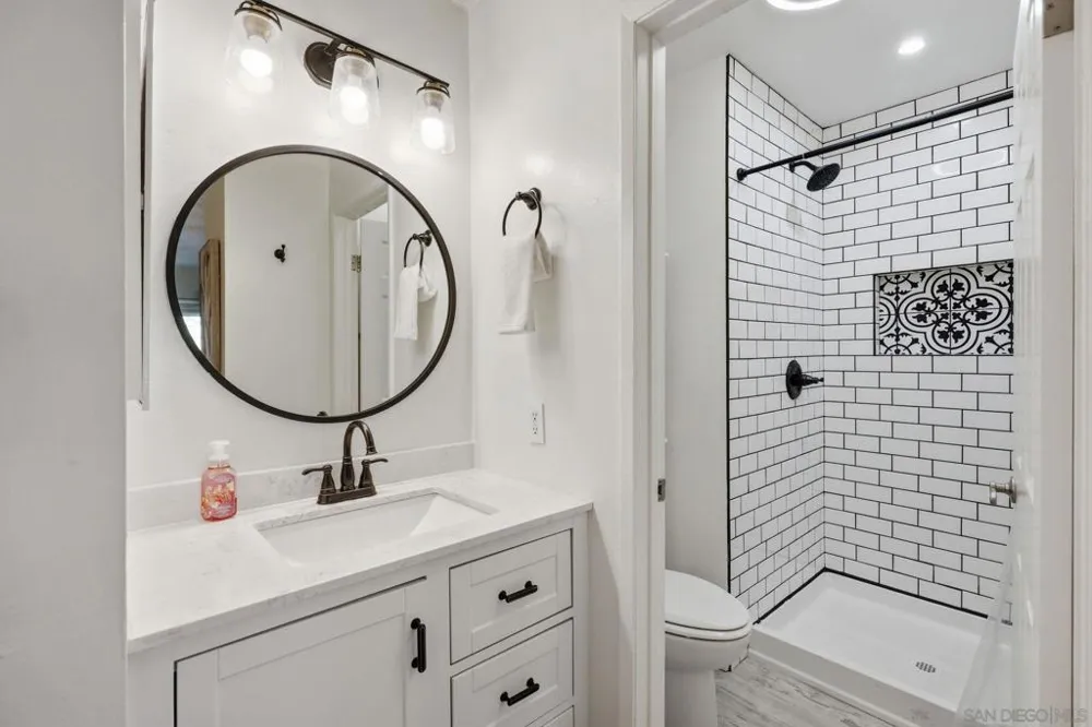 4600 Lamont St #212 San Diego, CA 92109