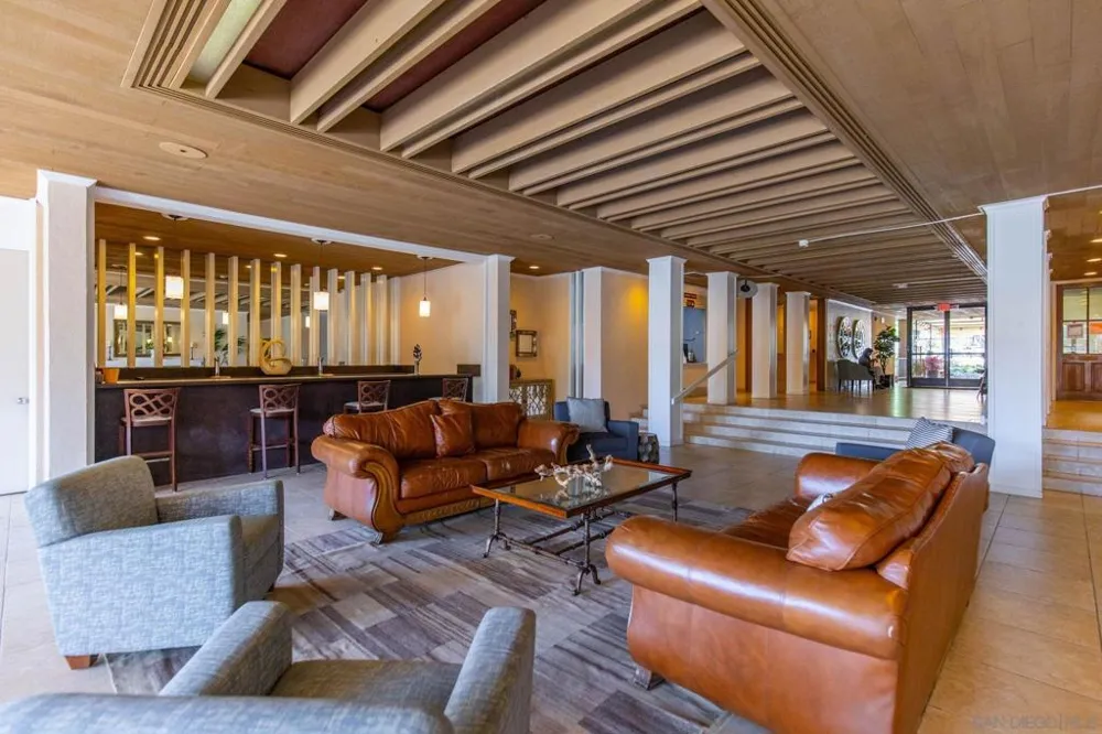 4600 Lamont St #212 San Diego, CA 92109
