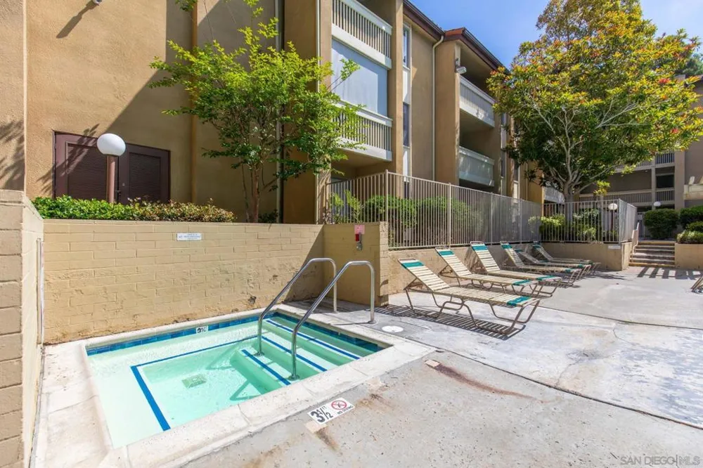 4600 Lamont St #212 San Diego, CA 92109